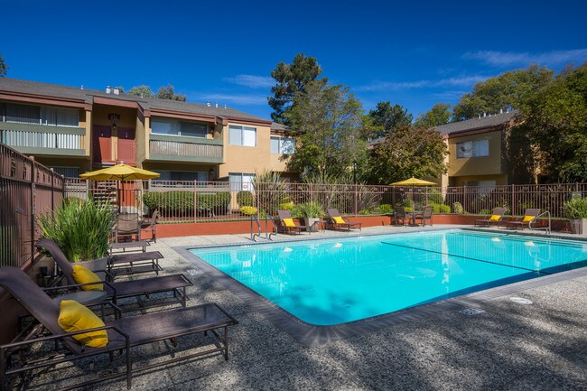 Building Photo - 306 Lansdale Ave