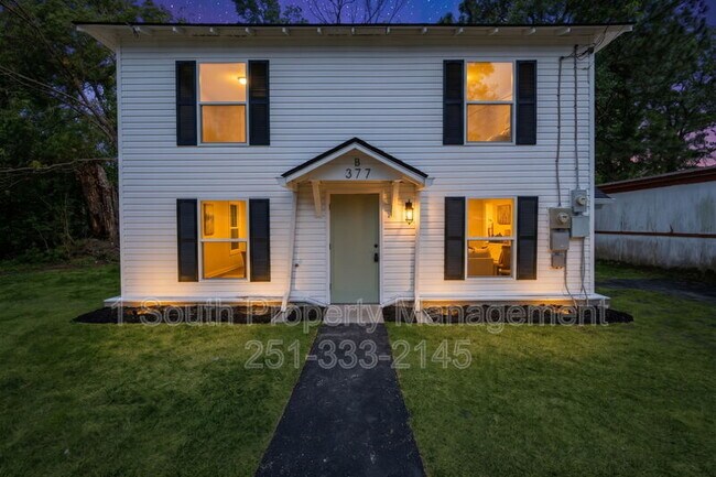 Foto del edificio - 377 Tuttle Ave