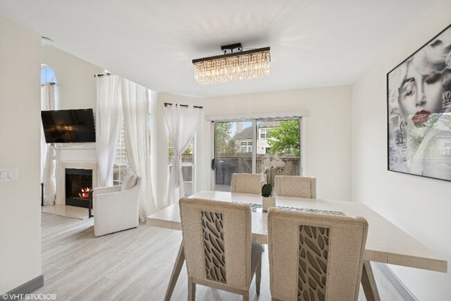 Foto del edificio - 707 Sturnbridge Ln