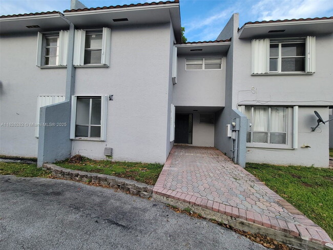Photo - 3913 NW 76th Terrace House