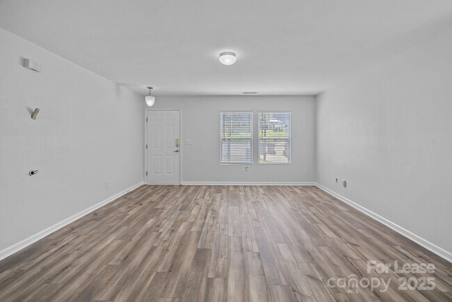 Building Photo - 237 Aershire Ct