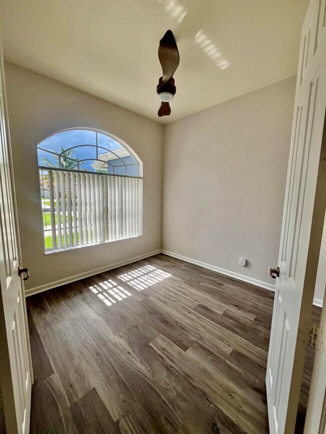 Foto del edificio - 3849 SW McKim St