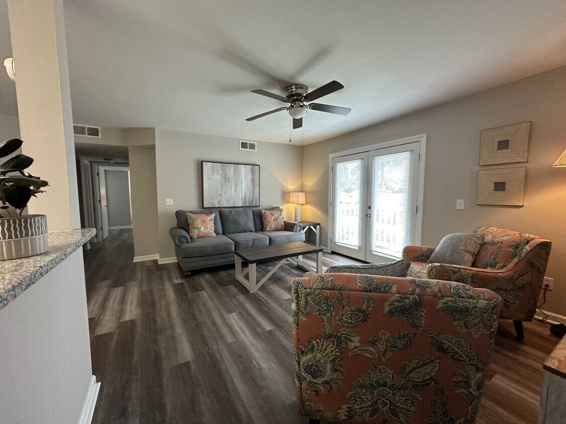 Foto principal - 403 S Thomas Rd