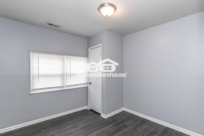 Foto del edificio - 10741 Cambridge Ave