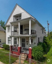 Building Photo - 1820 W 57th St