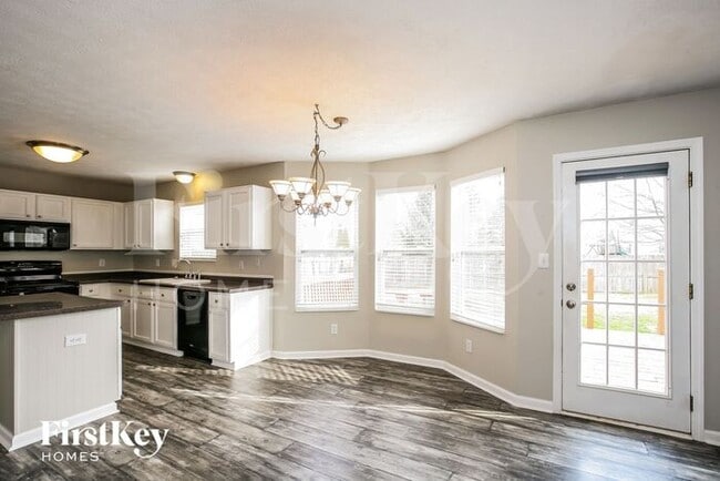 Building Photo - 445 Winterwood Dr