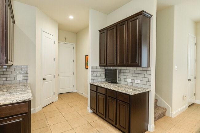 Foto del edificio - 2329 Vineyard Terrace Ln