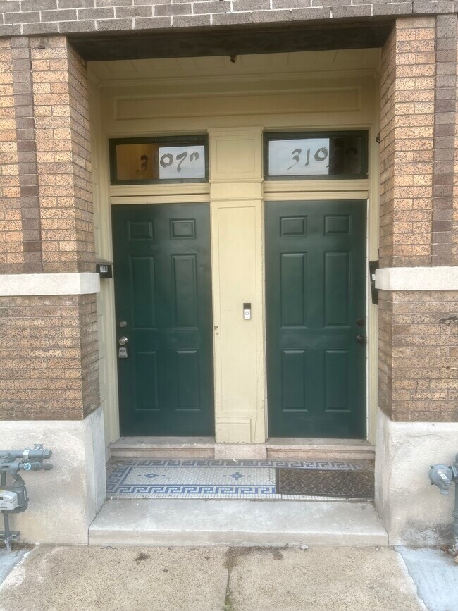 Building Photo - 3107 California Ave
