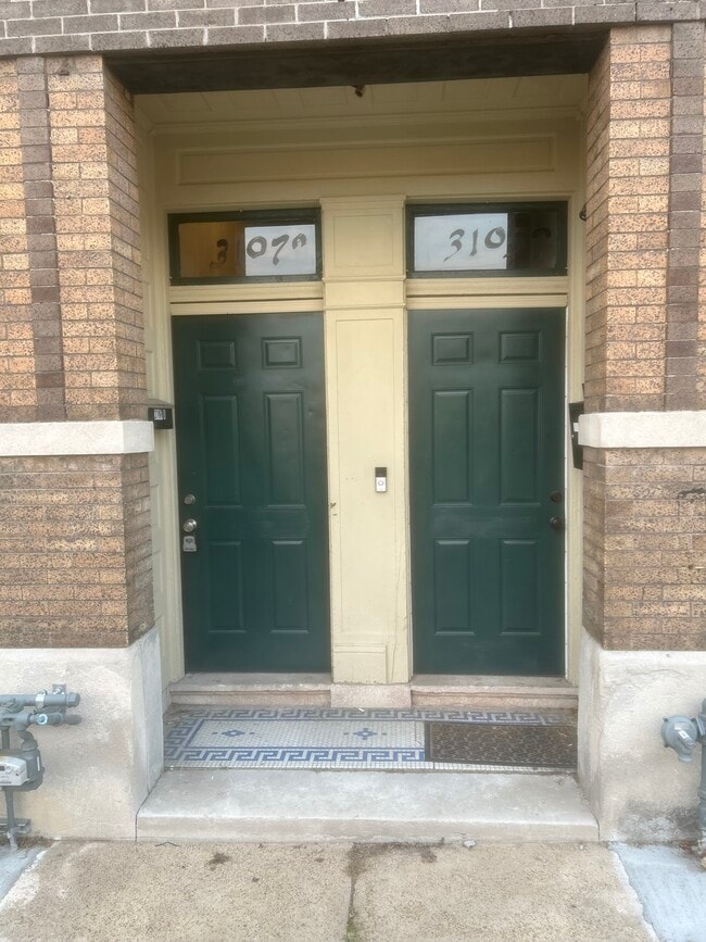 Building Photo - 3107 California Ave