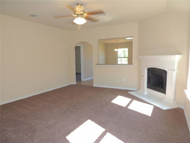 Building Photo - Awesome home in Deer Creek Schools.