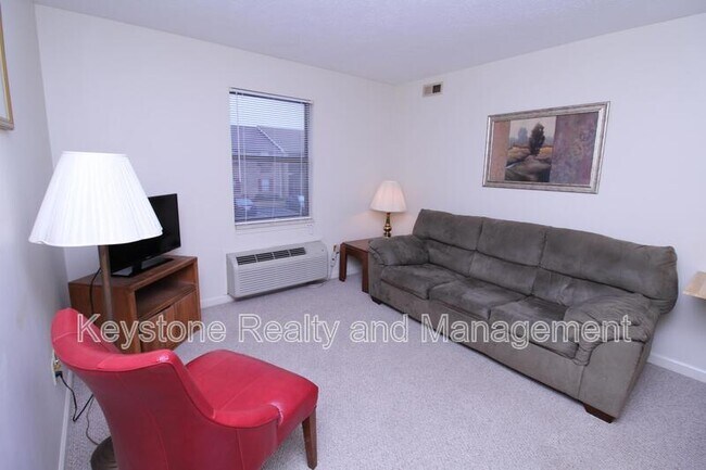 Foto del edificio - 102 Laurel Cove Dr