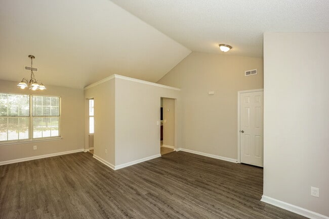 Building Photo - 295 Harkness Pl