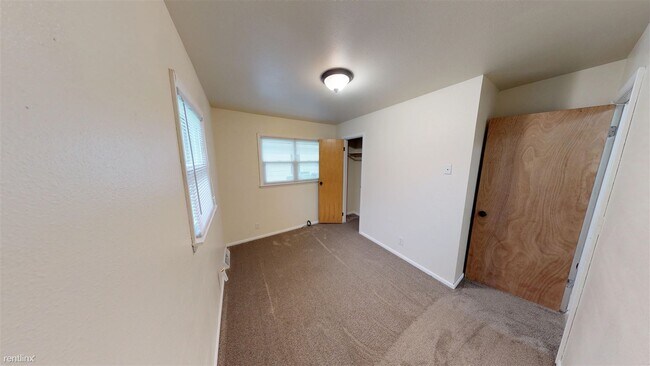 Building Photo - 5 br, 2 bath House - 1806 N Washington St