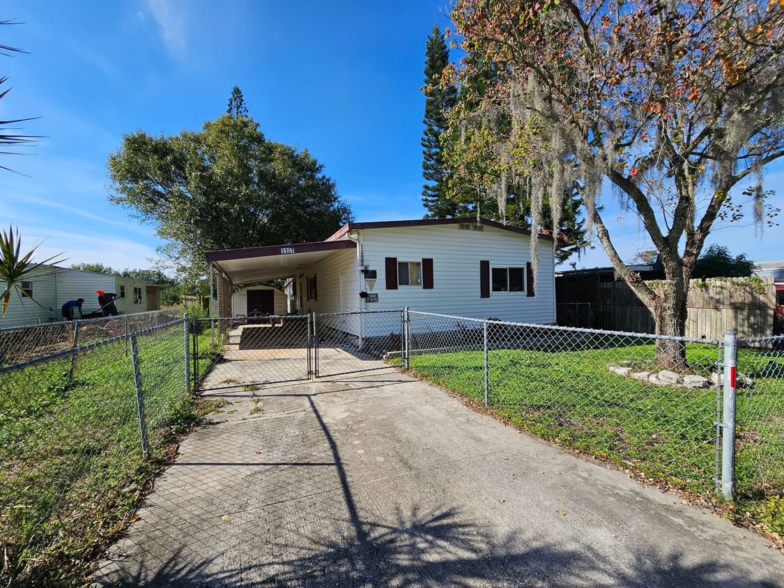 Primary Photo - Manufactured home