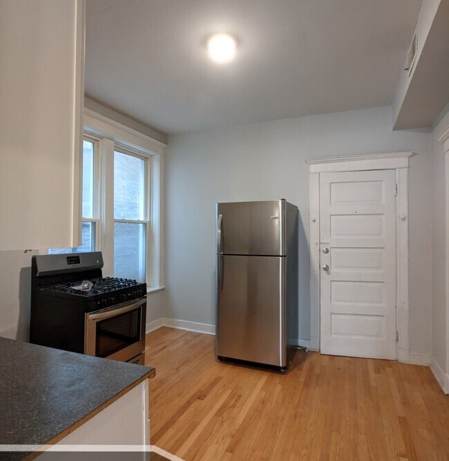 Foto del edificio - 3544 N Halsted St