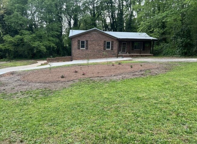 Building Photo - 19 Oak Hill Dr