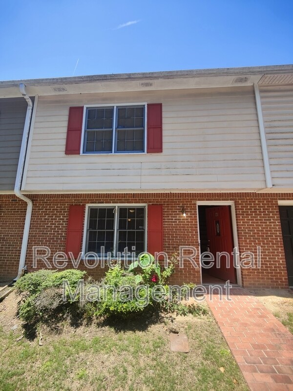Foto principal - 2140 Kings Gate Cir SW