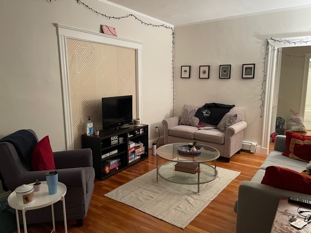 Building Photo - 40 Orchard Rd