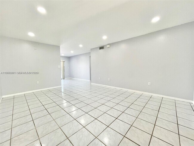 Building Photo - 10350 SW 220th St