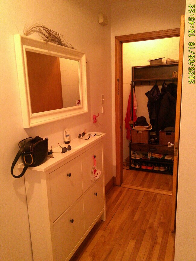 Photo du bâtiment - 5643 Av 18E