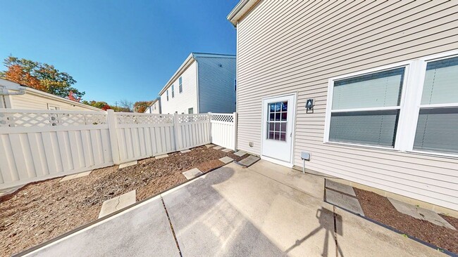 Foto del edificio - 3733 Gibbstone Dr