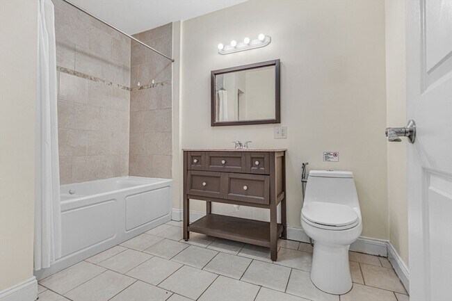 Foto del edificio - 50 Dudley St