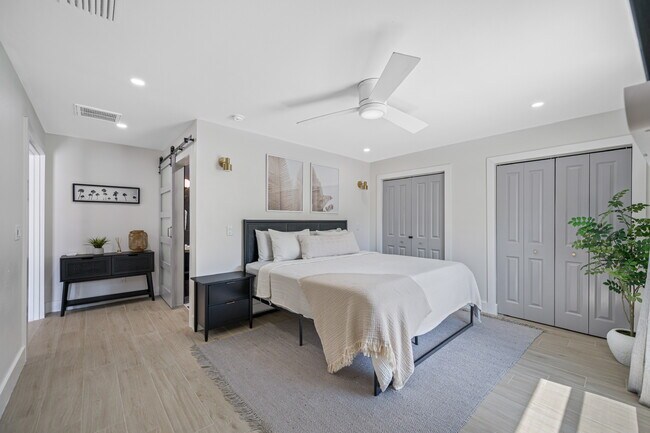 Foto del edificio - 9607 135th St