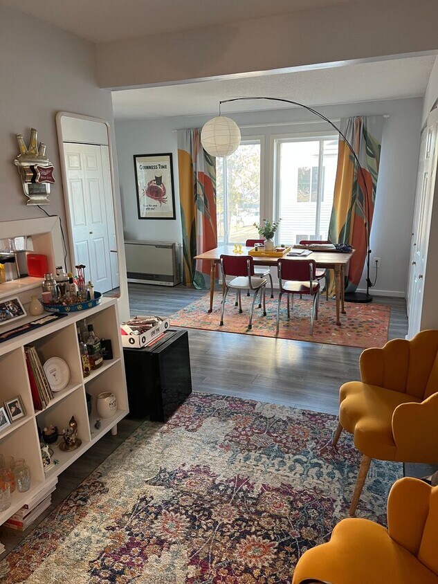 Foto principal - Sunny 2BR Condo in Knightville