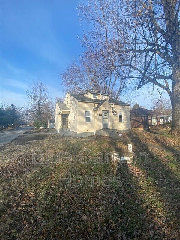 4516 Hillside Dr, Louisville, KY 40216 House Rental in Louisville, KY