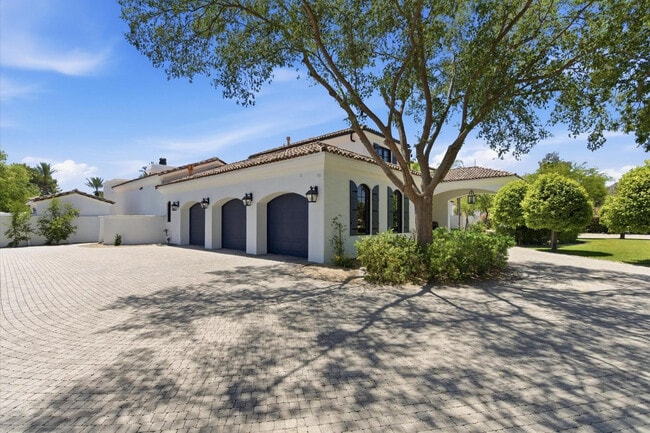 Foto del edificio - 6997 E Paradise Ranch Rd