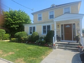 Building Photo - 43 Elmwood Ave