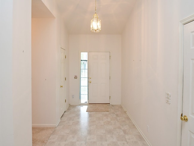 Building Photo - 5018 S 194th Ave