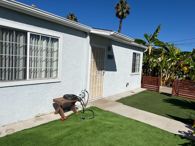 Foto del edificio - 3608 Collier Ave