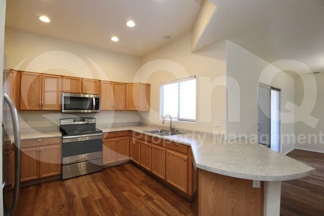 Building Photo - 8078 W Mary Jane Ln