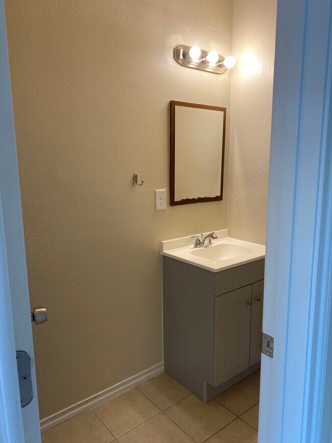 Half Bath - 23393 Nameless Rd