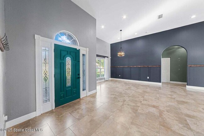 Building Photo - 6495 Bamboo Ave