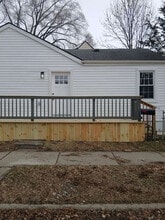 Building Photo - 166 W Milton Ave