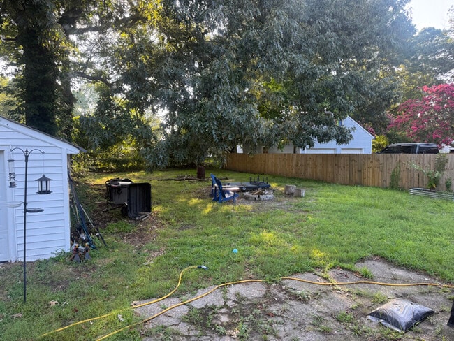 Building Photo - 207 Winchester Dr