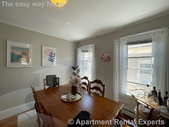 Building Photo - Porter Sq 2BR - 5 Rooms - Porch - Free Lau...