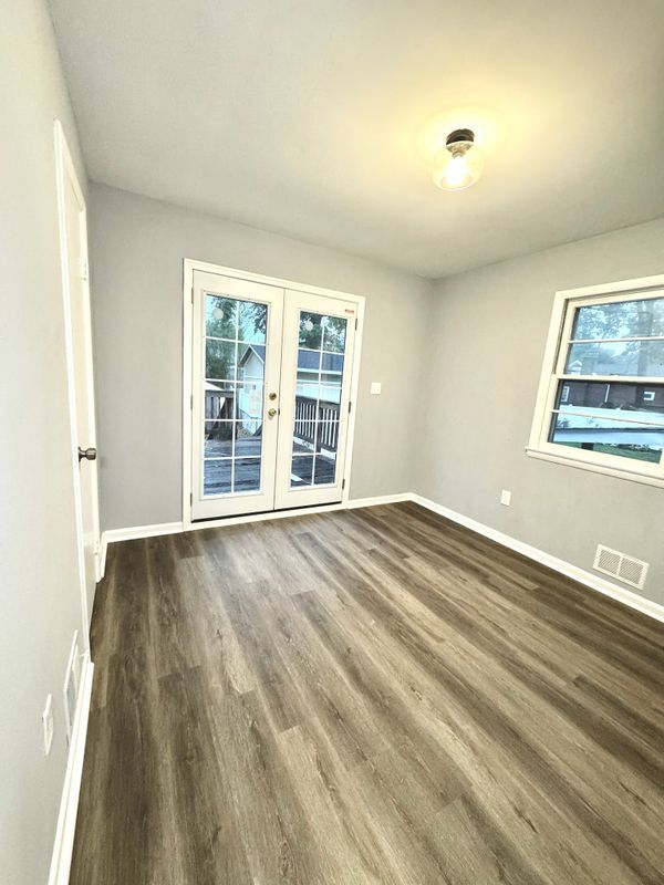 Building Photo - 4917 Manheim Ave
