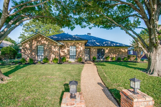 Building Photo - 1511 Quail Run Dr