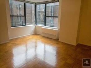 Building Photo - W 87th St
