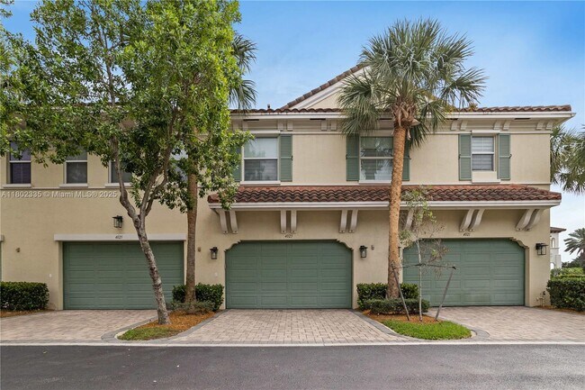 Building Photo - 4023 Cascada Cir