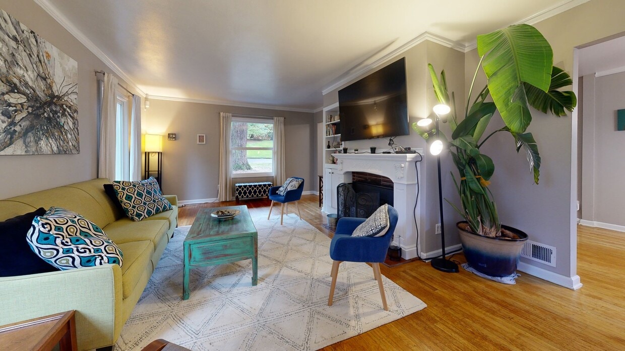 Photo - Cozy home with fenced yard and hot tub in NE Portland