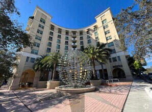 Building Photo - 610 Datura St