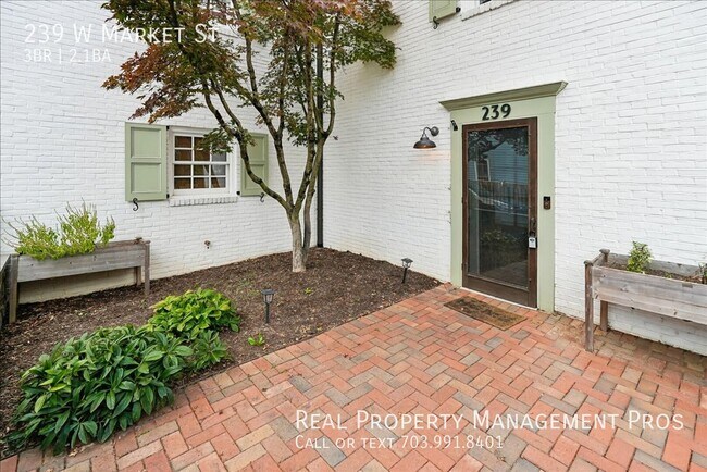 Foto del edificio - 239 W Market St-