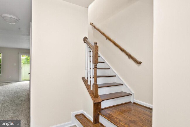 Building Photo - 7376 Matchbox Alley