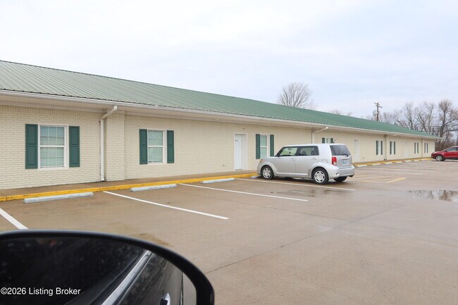 Foto del edificio - 114 Peonia Rd