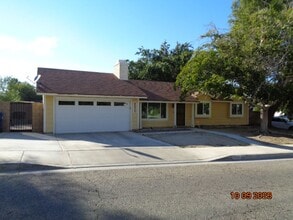 Building Photo - 43055 Victorville Pl