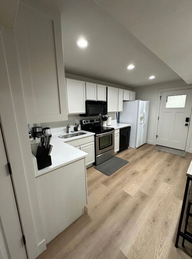 Foto del edificio - 5471 S Walden Wood Dr